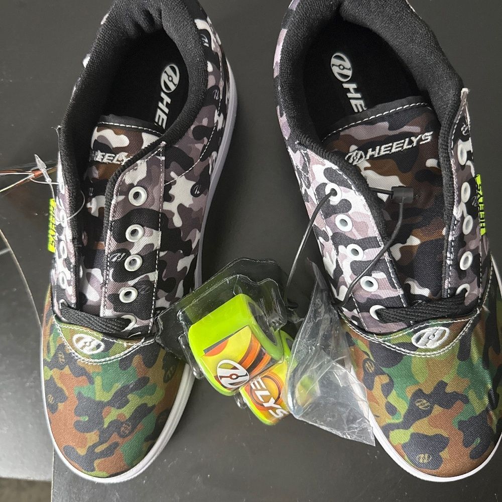 The Original HEELYS Wheeled Shoe